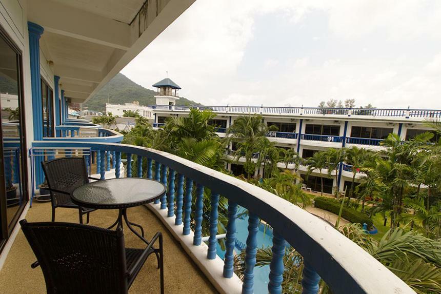 The Club Residence Pantai Kamala Luaran gambar