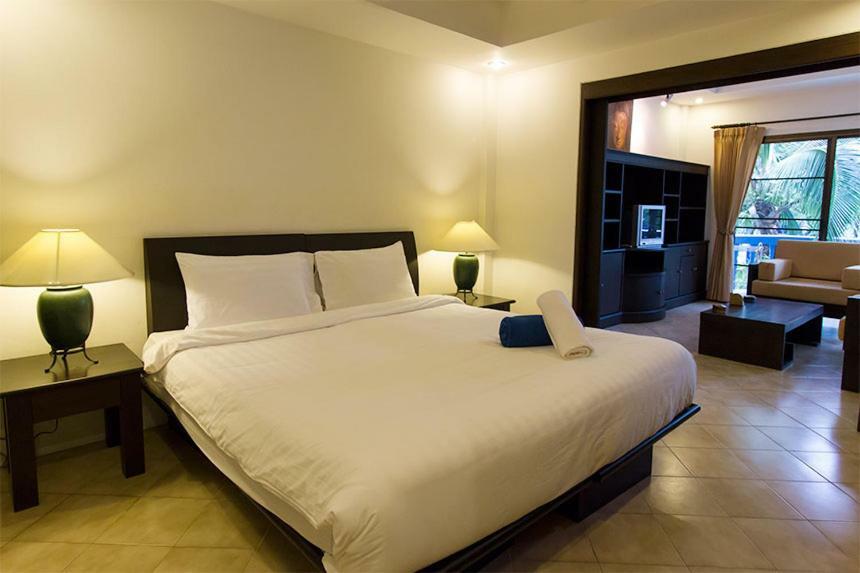 The Club Residence Pantai Kamala Luaran gambar