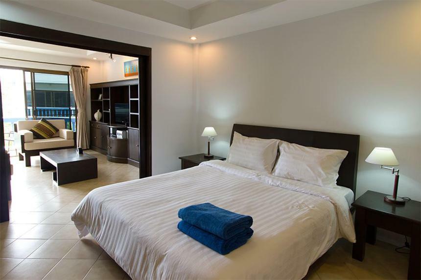 The Club Residence Pantai Kamala Luaran gambar